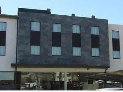 Alfinden מלון
